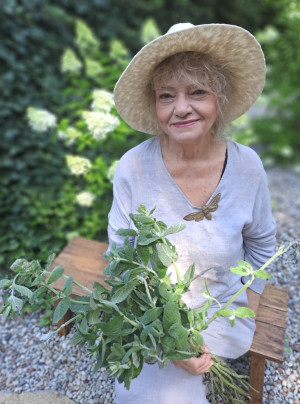 Zdjęcie Anna Seniuk – aktorka, która obdarza scenę światłem