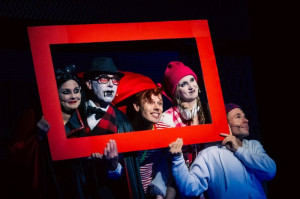 Niezwykła historia Sebastiana Van Pirka Zdjęcie O tożsamości w konwencji rodzinnego horroru