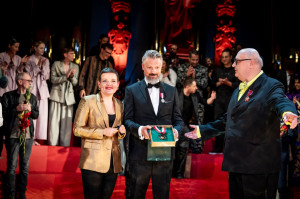 Zdjęcie Poznań. Złoty Medal Zasłużony Kulturze Gloria Artis dla Teatru Polskiego. Złoty Krzyż Zasługi – dla dyr. Nowaka