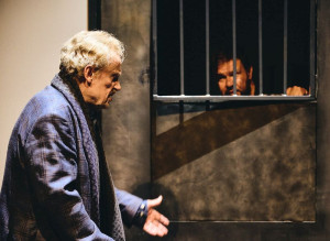 Zdjęcie Kraj. Daniel Olbrychski w spektaklu Teatru Gudejko