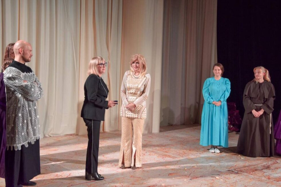 Zdjęcie Bydgoszcz. Małgorzata Witkowska pożegnała się z Teatrem Polskim – były owacje