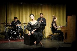 Zdjęcie Po premierze muzycznego monodramu do „Wierszy teatralnych” Ryszarda Jaśniewicza