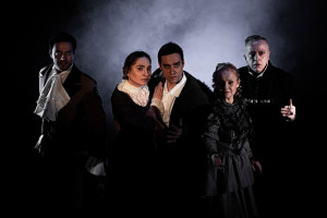 Zdjęcie W ciemności rządzi zło i rodzi się nadzieja