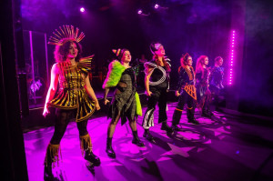 Zdjęcie „Six” w Teatrze Dialogu