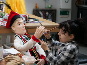 Zdjęcie Kielce. Lalki, multimedia i teatr radiowy. Jutro premiera „Wesela” w Kubusiu