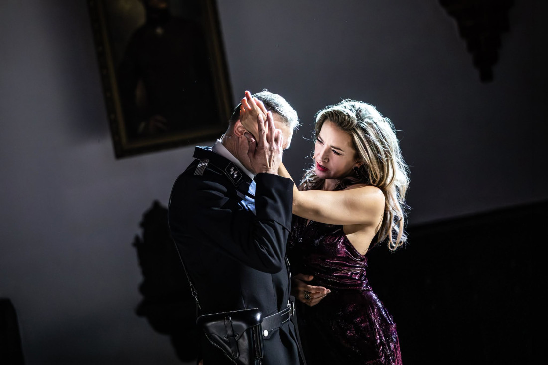 Zdjęcie „Zmierzch bogów” – premiera Teatru Polskiego to spektakl na najwyższym poziomie