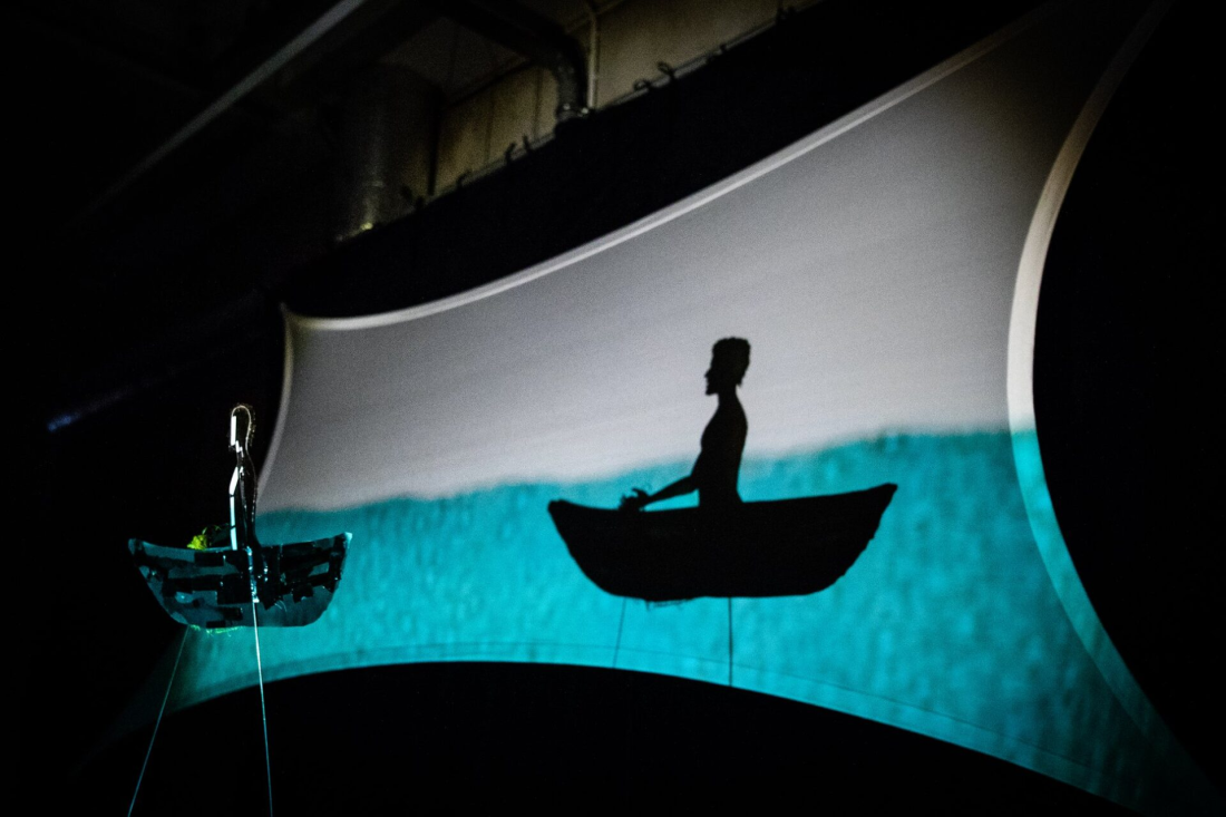 Zdjęcie Teatr pomiędzy dźwiękiem a cieniem
