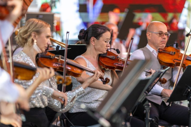 Zdjęcie Krynica-Zdrój. Klucze do miasta przejął słynny śpiewak. Rozpoczęliśmy 59. Festiwal im. Jana Kiepury