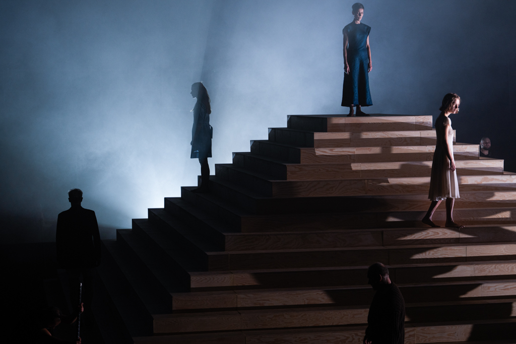 Zdjęcie „Oresteja” – kołowrót historii w Teatrze Narodowym